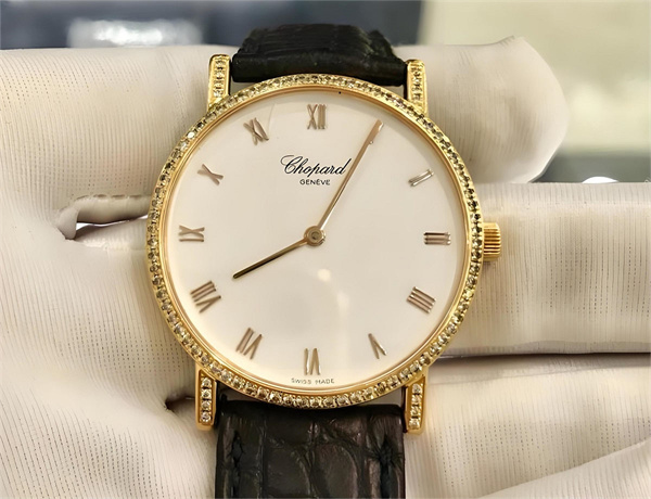 萧邦手表表盘有划痕解决方法是什么（图）